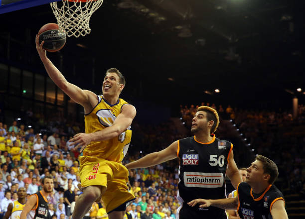 终以论资排 终以论资排