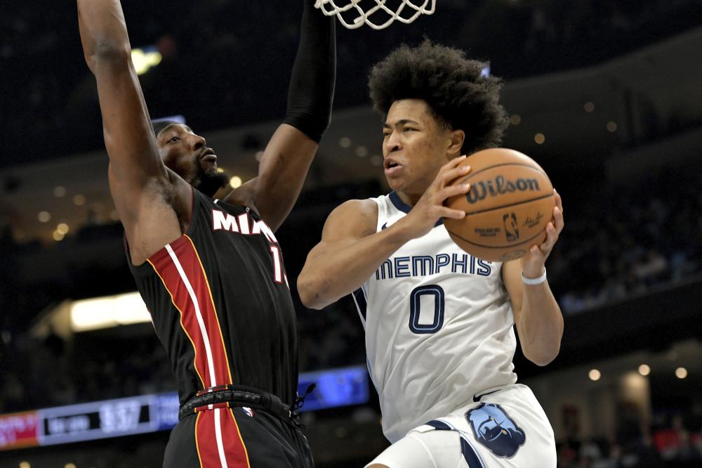 4岁的年轻 4岁的年轻